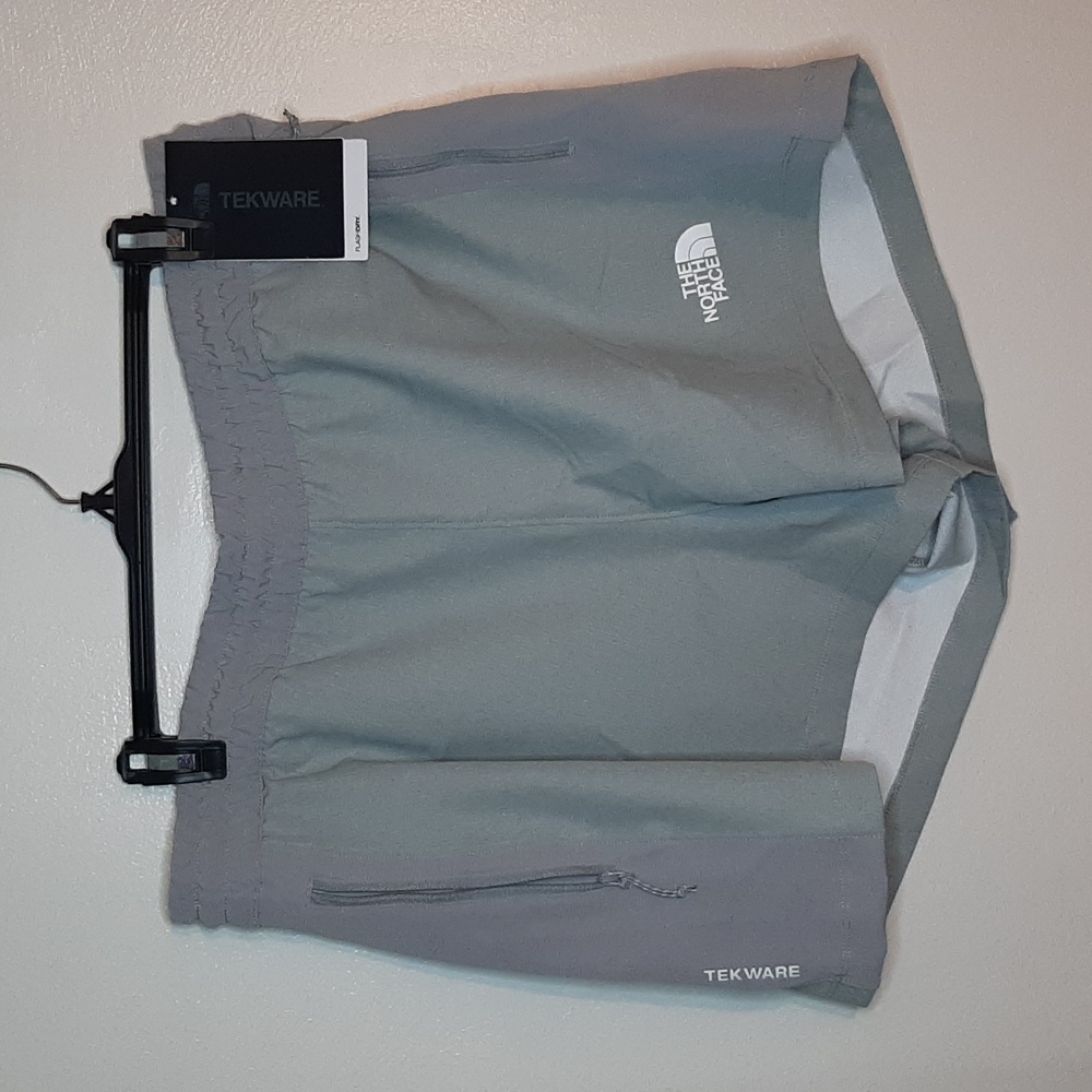 Nwt The North Face womens tekware shorts